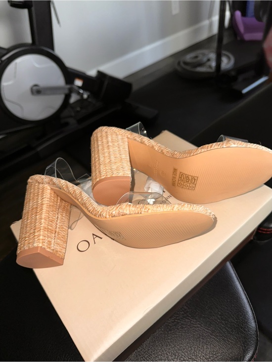Oasis Society Shoes - Clear-Strap Woven Block Heel Mule in Natural